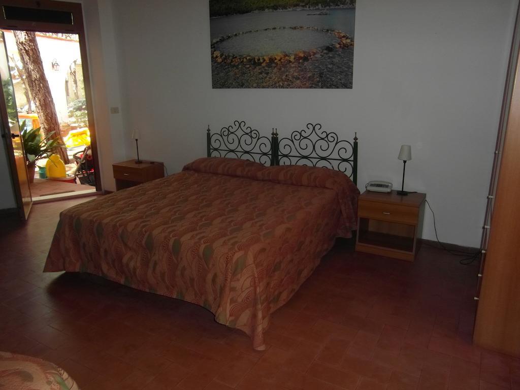 Hotel Villa Nettuno Marina di Campo Cameră foto